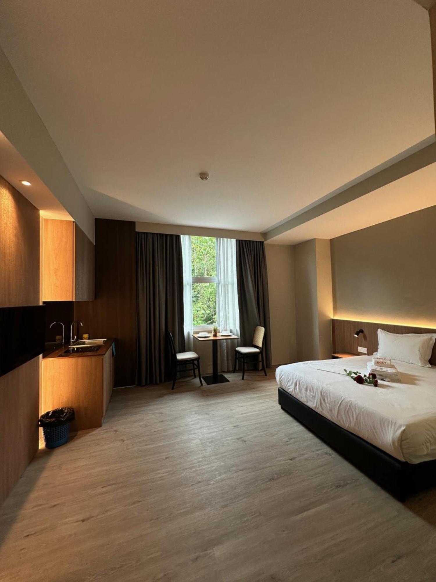Roxy Hotel Aiman Kuching Esterno foto