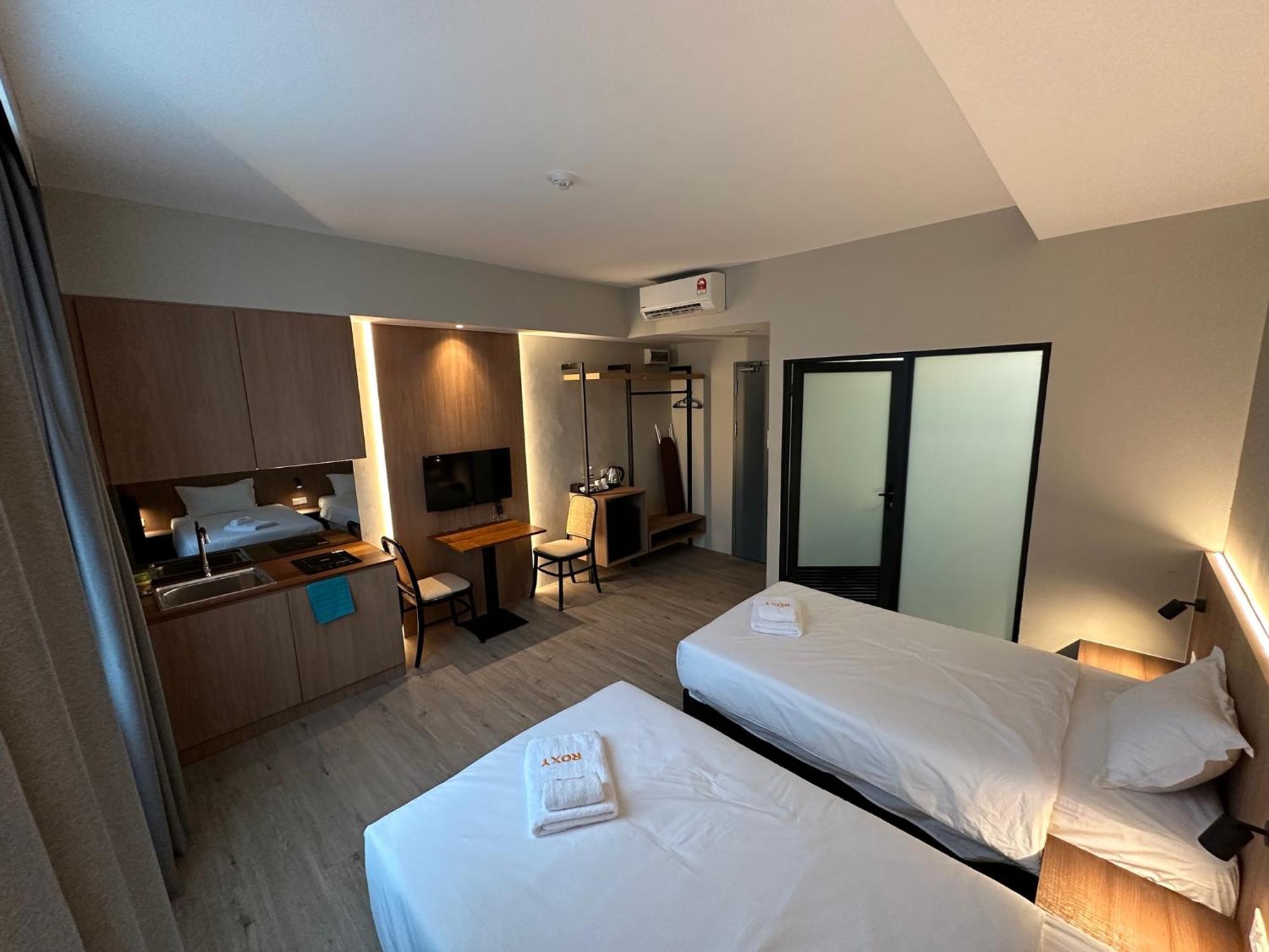 Roxy Hotel Aiman Kuching Esterno foto