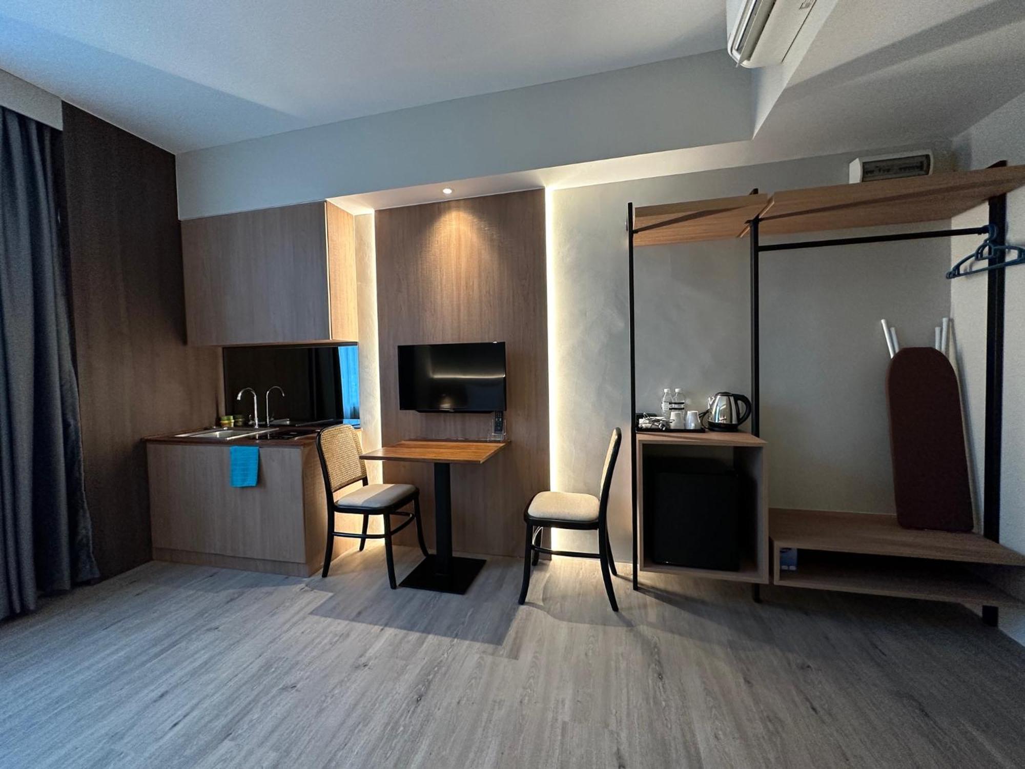 Roxy Hotel Aiman Kuching Esterno foto